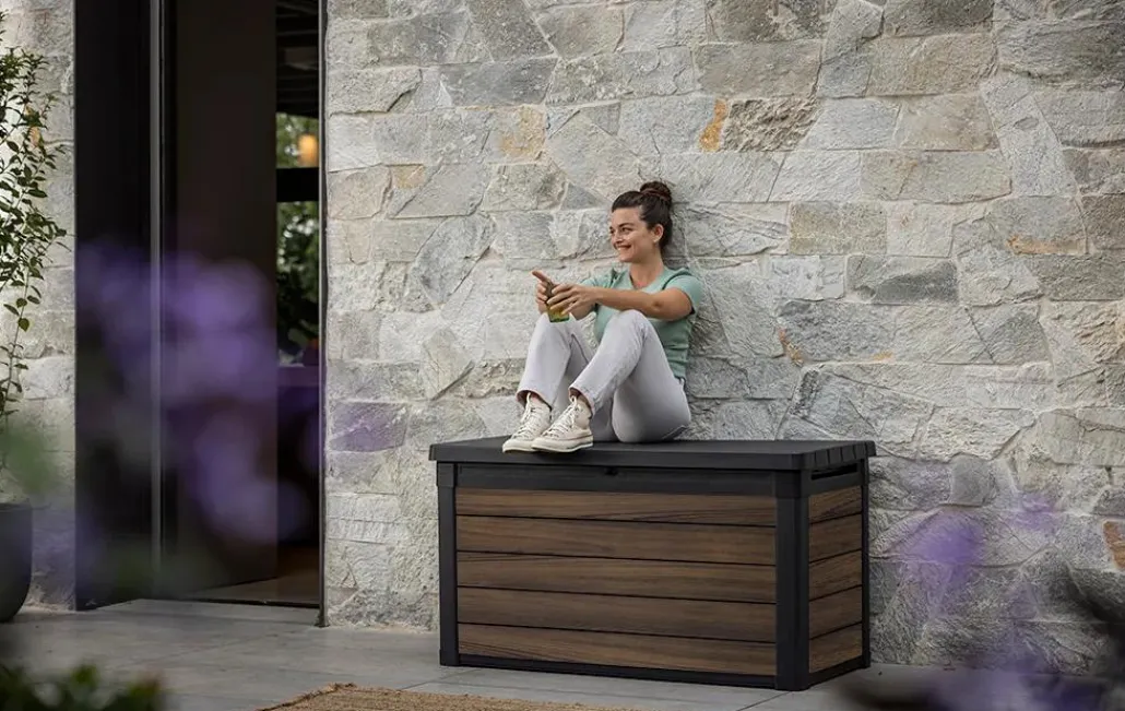 Small Deck Boxes>Keter Signature 100 Gallon Deck Box - Rosewood Brown