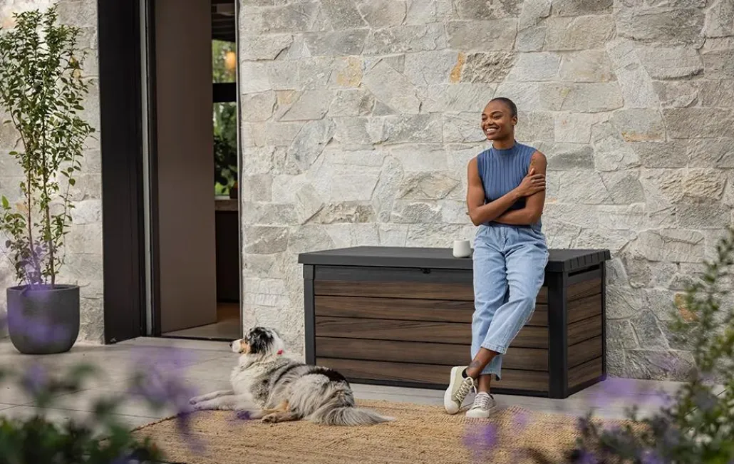 Large Deck Boxes>Keter Signature 150 Gallon Deck Box - Rosewood Brown